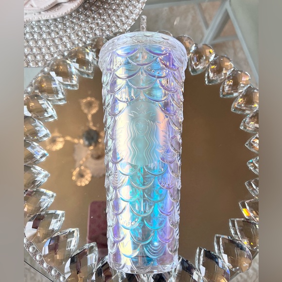 π Starbucks Unicorn Scales Iridescent China Overseas Venti Tumbler NEW - Picture 7 of 9